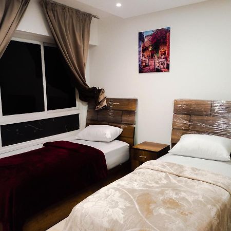 Amazing Appartement Au Centre Ville En Face Hilton & Gare Train De Tgv De Tanger Экстерьер фото