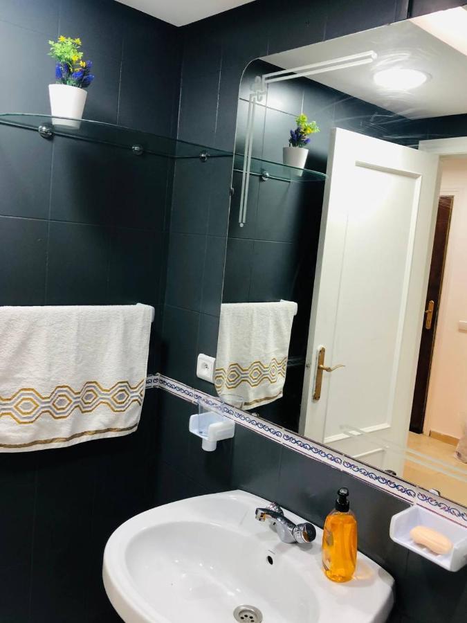 Amazing Appartement Au Centre Ville En Face Hilton & Gare Train De Tgv De Tanger Экстерьер фото