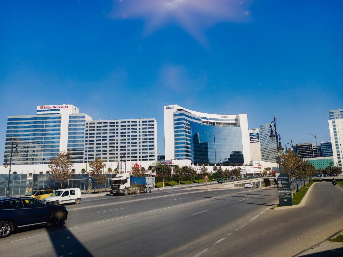 Amazing Appartement Au Centre Ville En Face Hilton & Gare Train De Tgv De Tanger Экстерьер фото