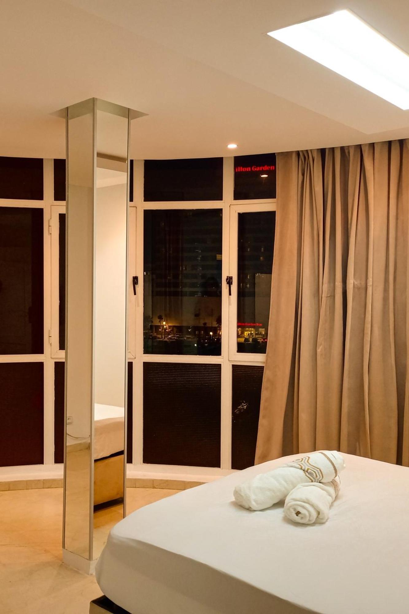 Amazing Appartement Au Centre Ville En Face Hilton & Gare Train De Tgv De Tanger Экстерьер фото